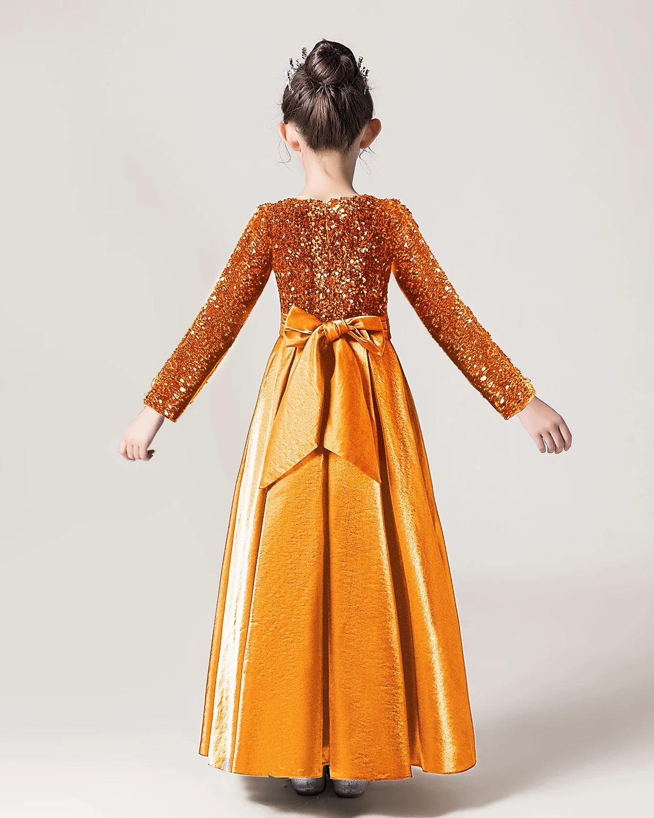 Dideyttawl Long Sleeves Sequins Flower Girls Dress Sparkling Satin Formal Party Gown 503