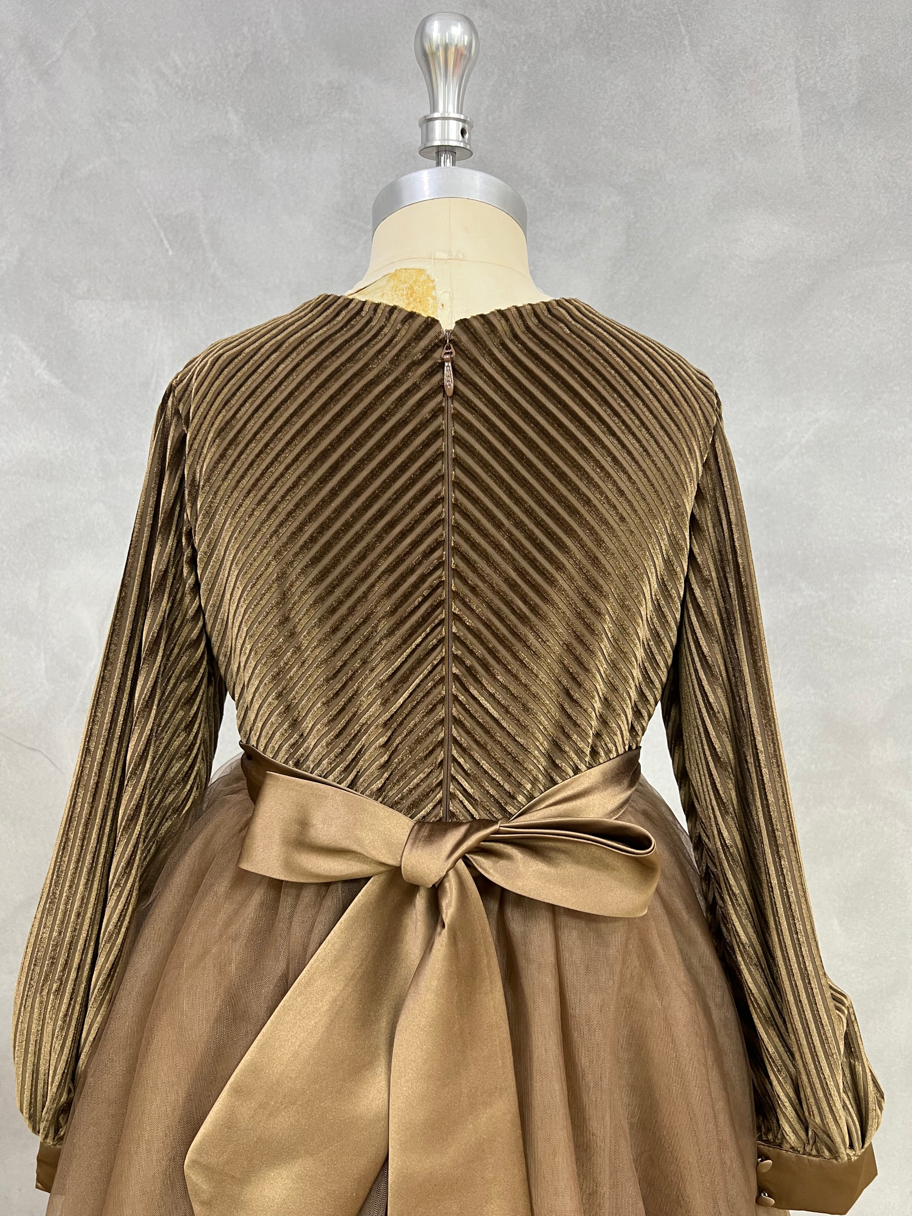 Dideyttawl Spring Girls Short Velvet Girls Formal Dress Elegant Formal Dress Lantern Long Sleeves Girls Birthday Party Dress