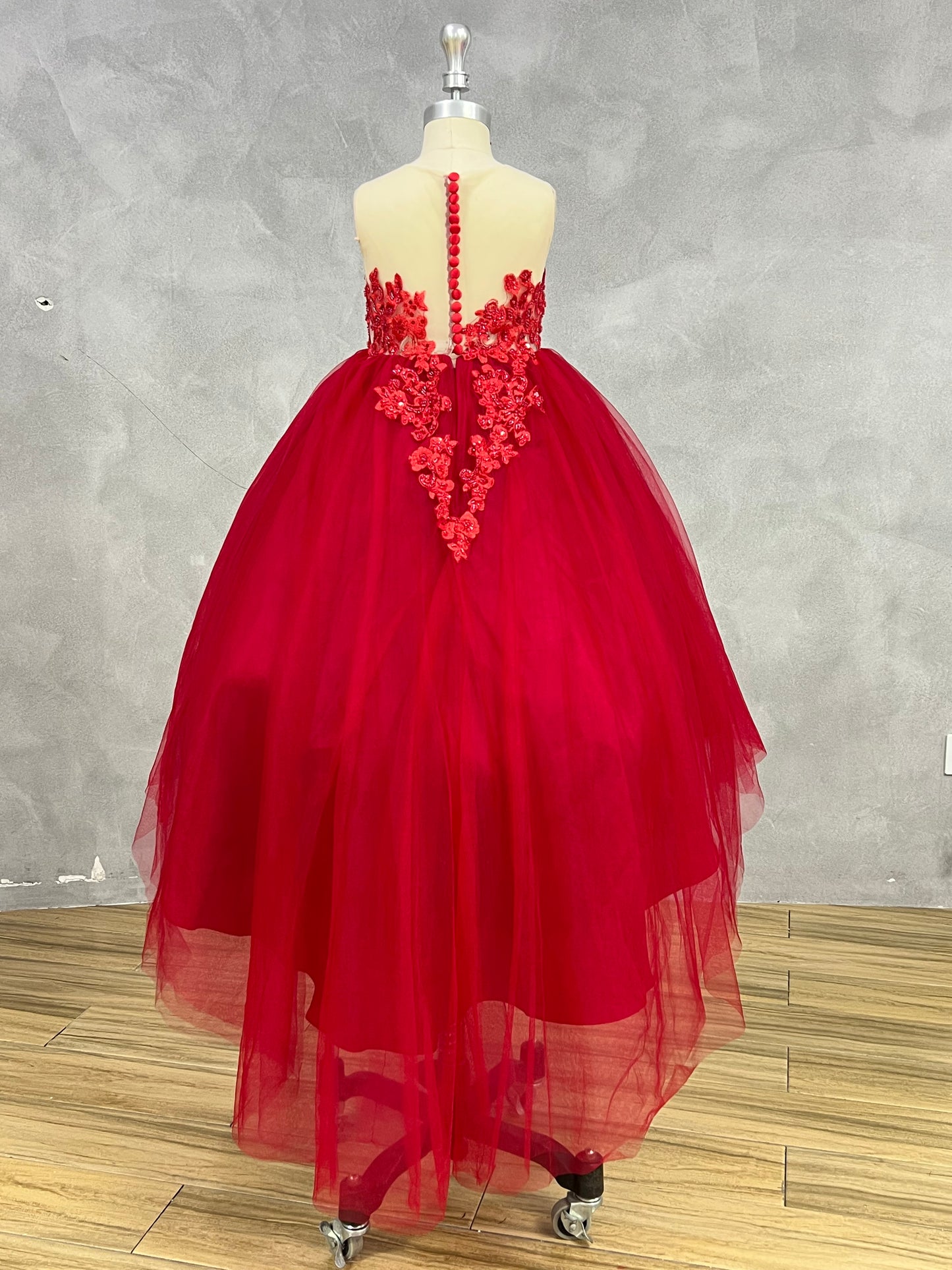 2025 Spring Embroidery Lace Appliqued Tulle Flower Girls Dress Wedding Guest Dress Puffy Princess Dress Strapless Full Length Pageant Dress