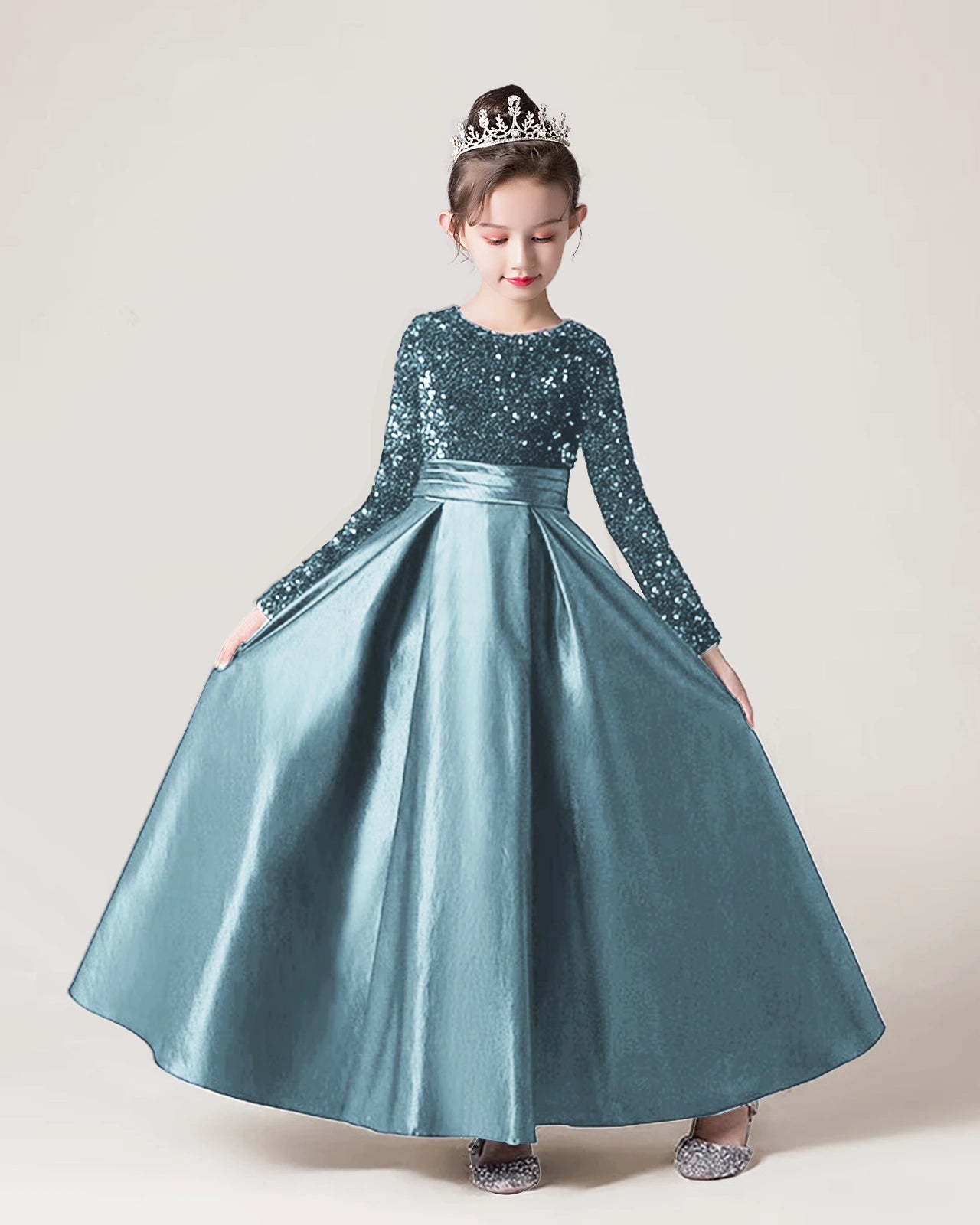 Dideyttawl Long Sleeves Sequins Flower Girls Dress Sparkling  Satin Formal Party Gown 503