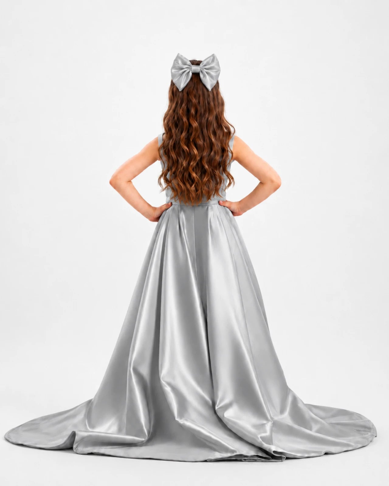 dideyttawl High-Low Junior Bridesmaid Dresses for Girls Pleated Satin A-Line Bow Straps Pageant Formal Party Dress 2536