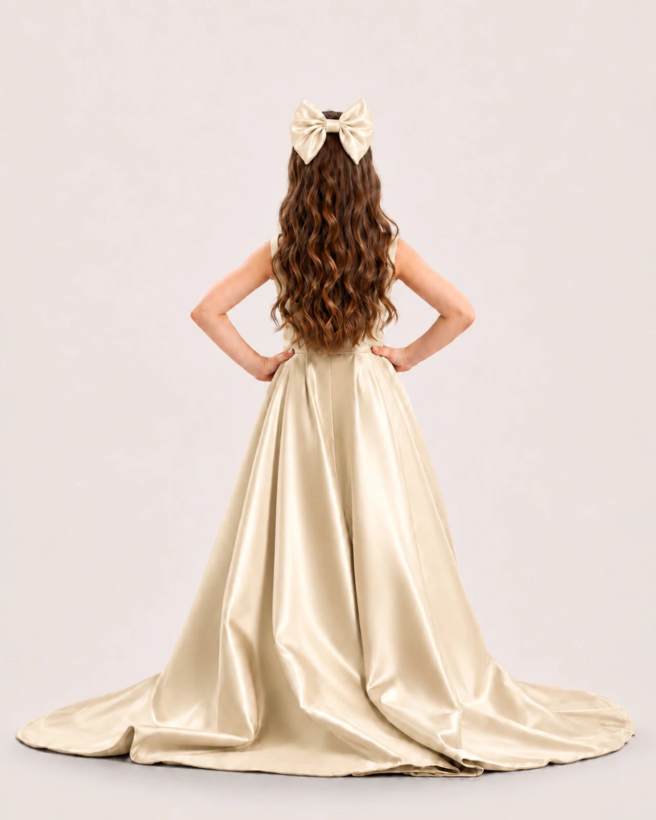 dideyttawl High-Low Junior Bridesmaid Dresses for Girls Pleated Satin A-Line Bow Straps Pageant Formal Party Dress 2536