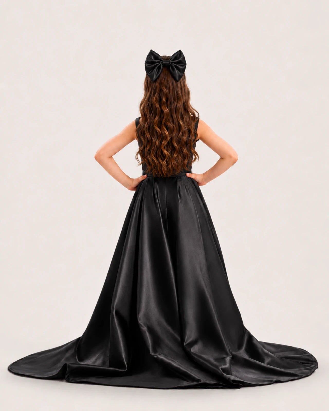 dideyttawl High-Low Junior Bridesmaid Dresses for Girls Pleated Satin A-Line Bow Straps Pageant Formal Party Dress 2536