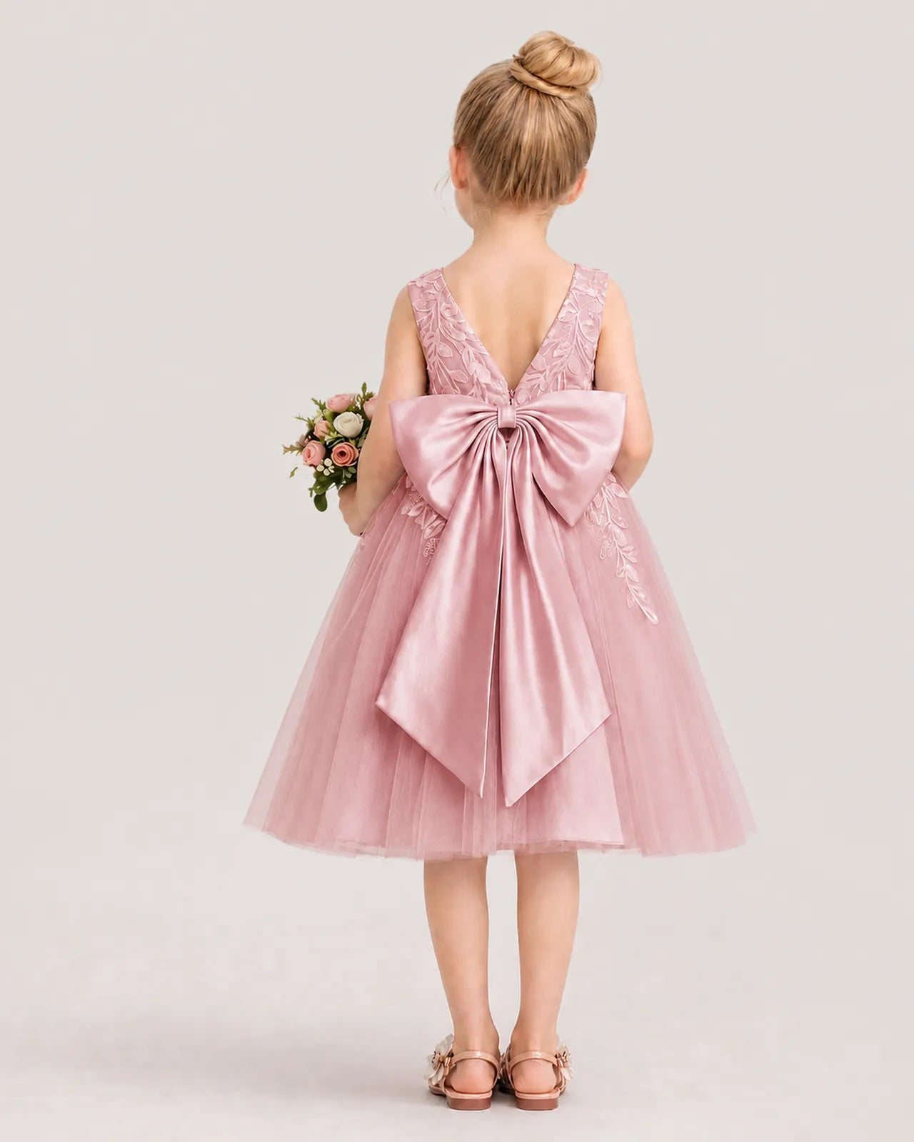 Dideyttawl Lace Satin Tulle Flower Girl Dress with Big Back Bow