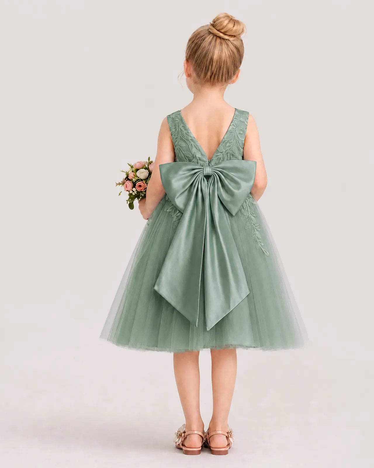 Dideyttawl Lace Satin Tulle Flower Girl Dress with Big Back Bow