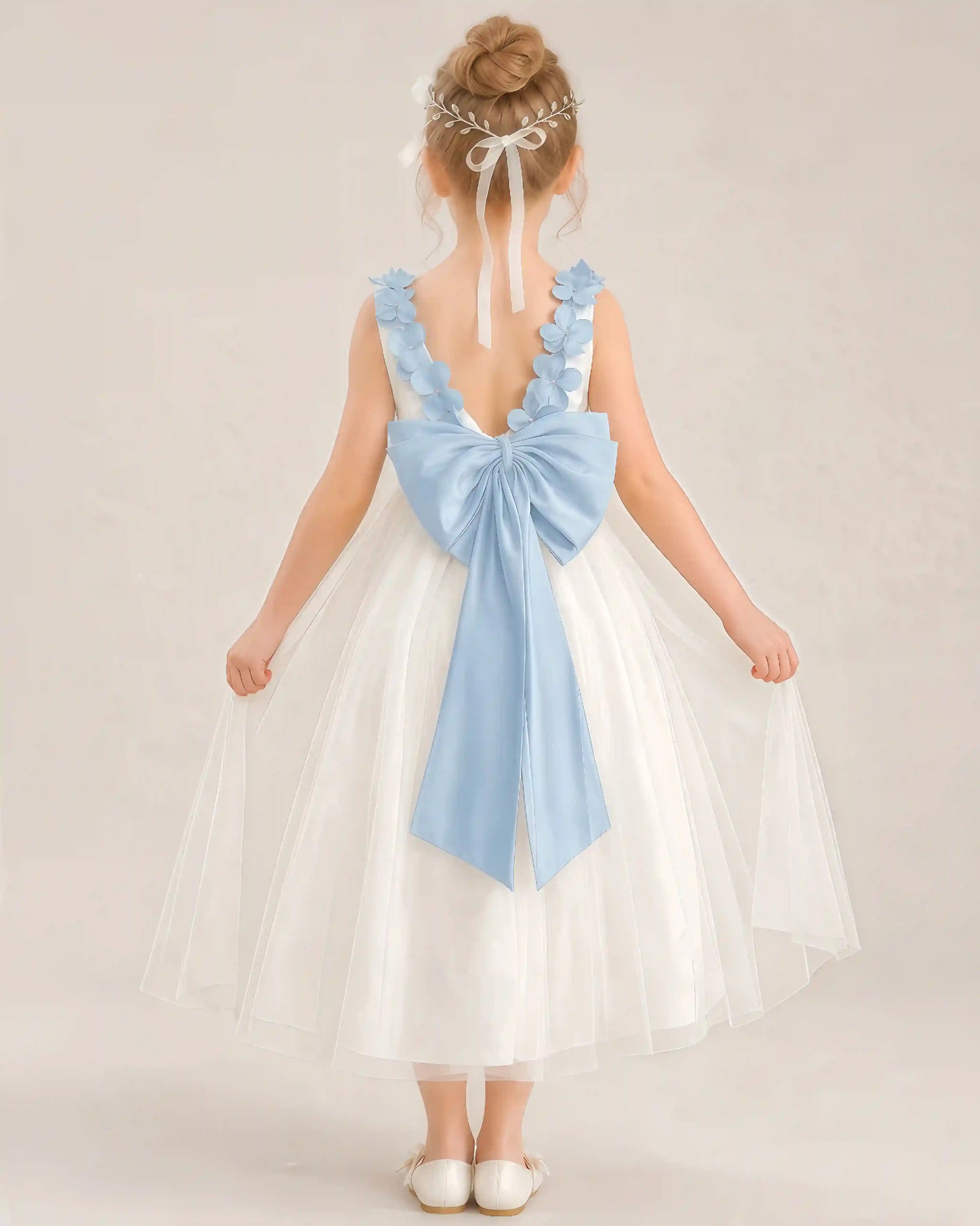 Dideyttawl Tulle Flower Girl Dress with 3D Flower Straps and Back Bow