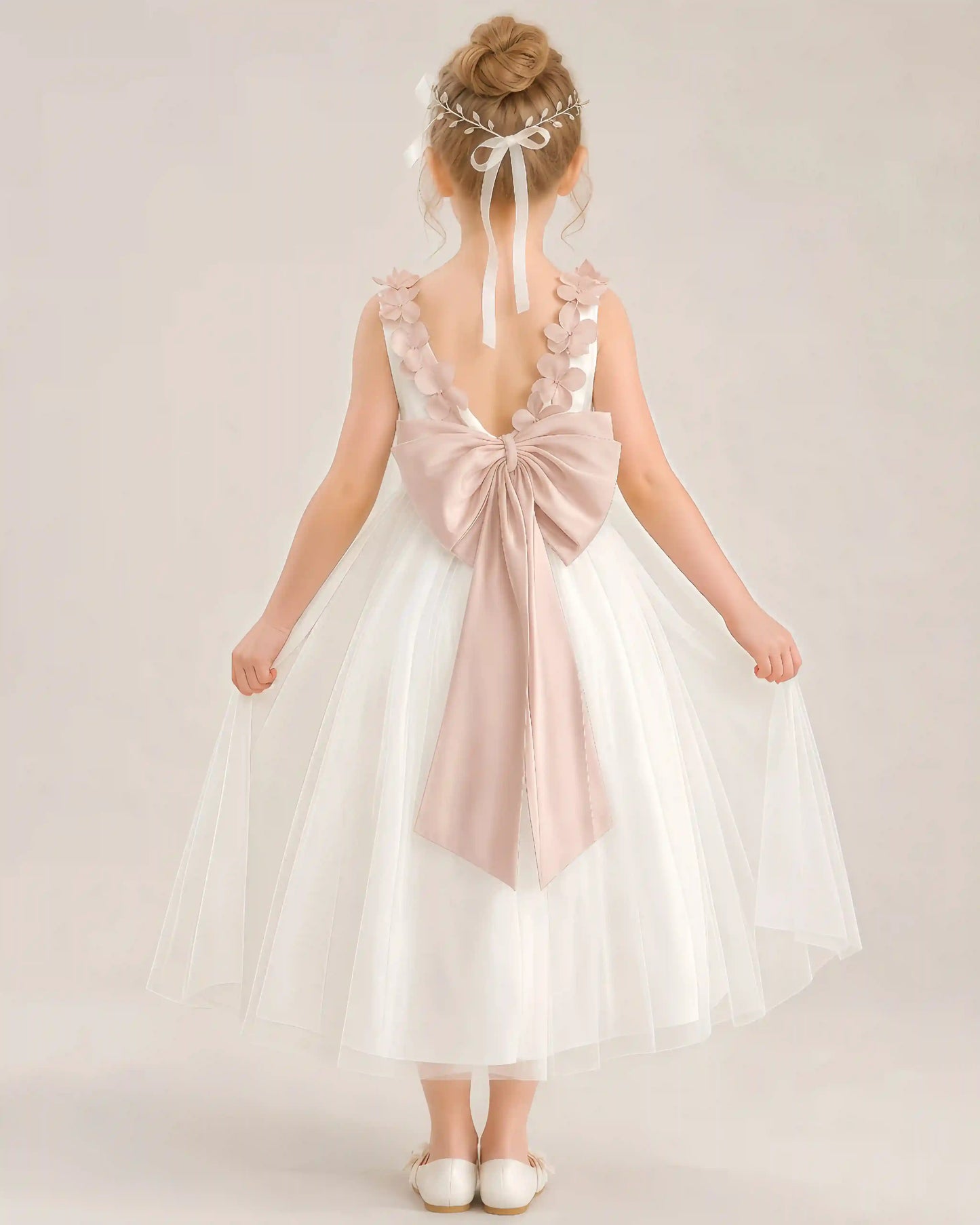 Dideyttawl Tulle Flower Girl Dress with 3D Flower Straps and Back Bow