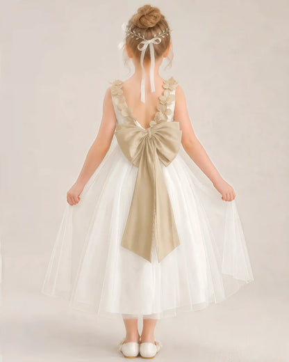 Dideyttawl Tulle Flower Girl Dress with 3D Flower Straps and Back Bow
