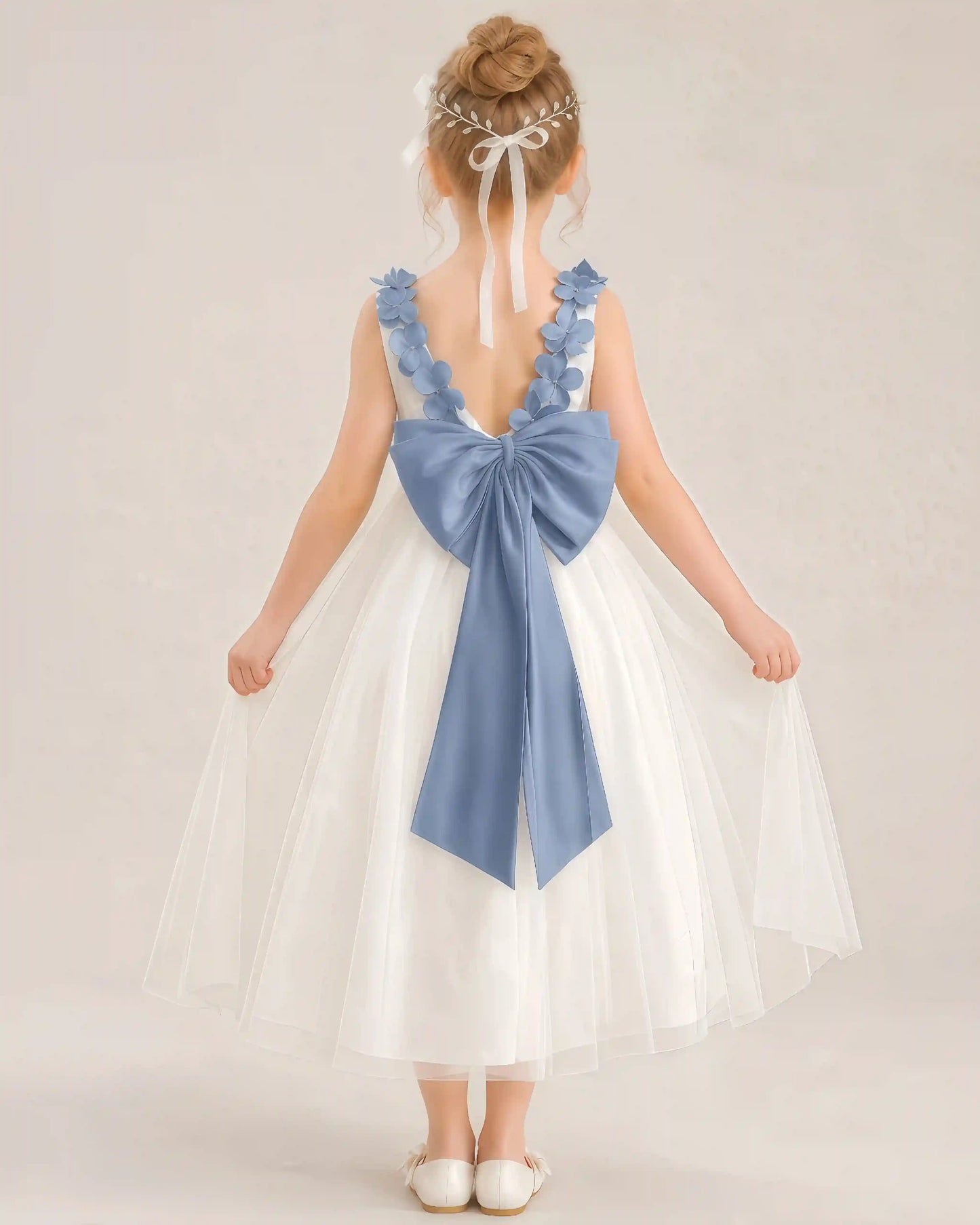 Dideyttawl Tulle Flower Girl Dress with 3D Flower Straps and Back Bow
