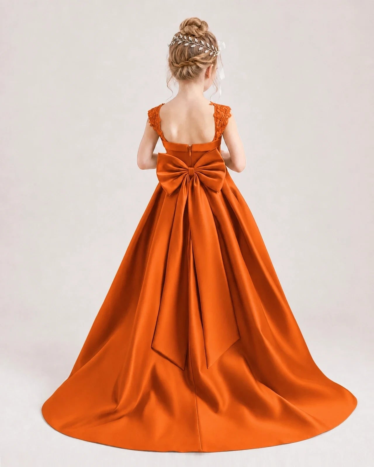 Dideyttawl Pleated Satin Flower Girl Dress with Lace Straps and Big Back Bow