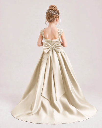 Dideyttawl Pleated Satin Flower Girl Dress with Lace Straps and Big Back Bow