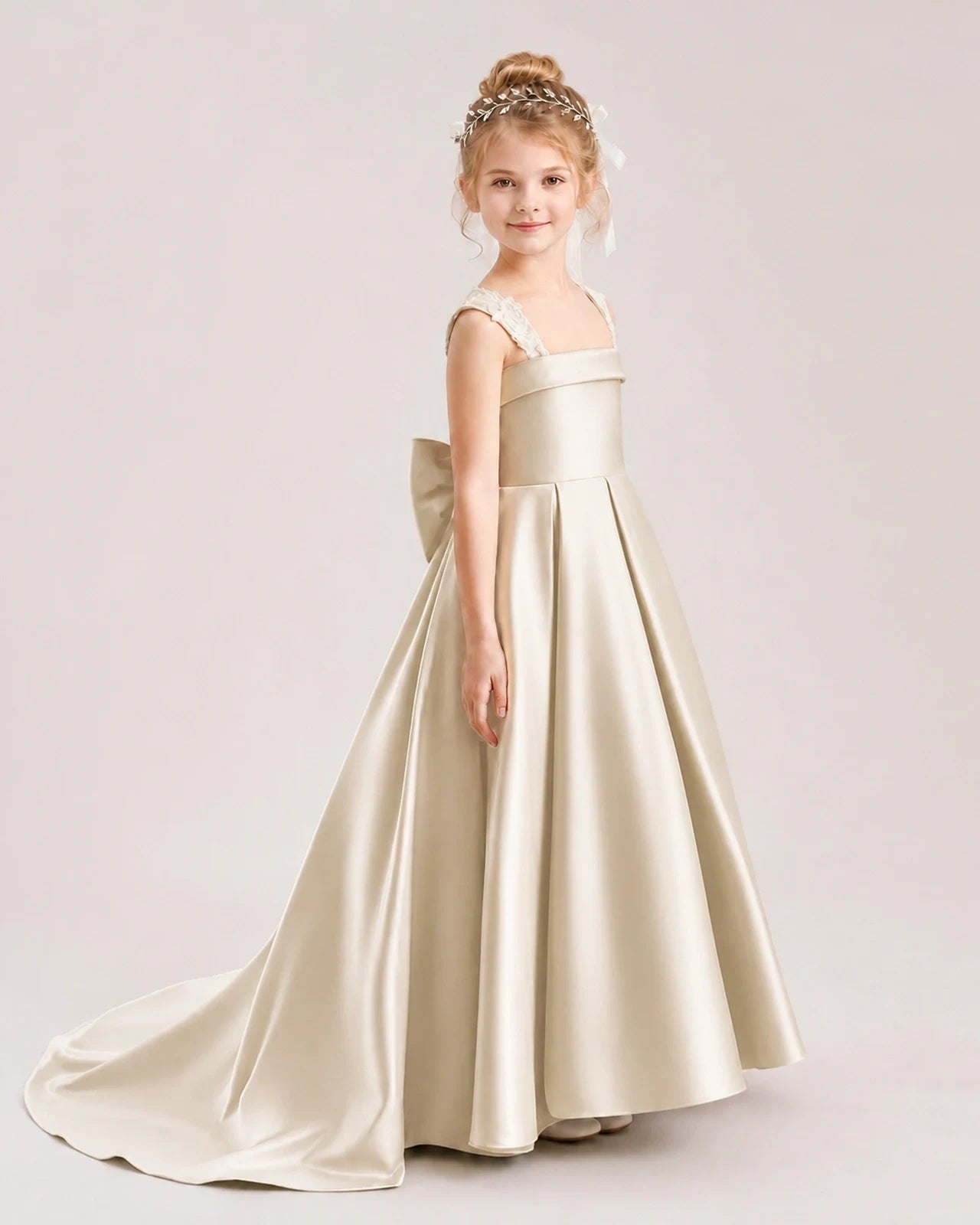 Dideyttawl Pleated Satin Flower Girl Dress with Lace Straps and Big Back Bow