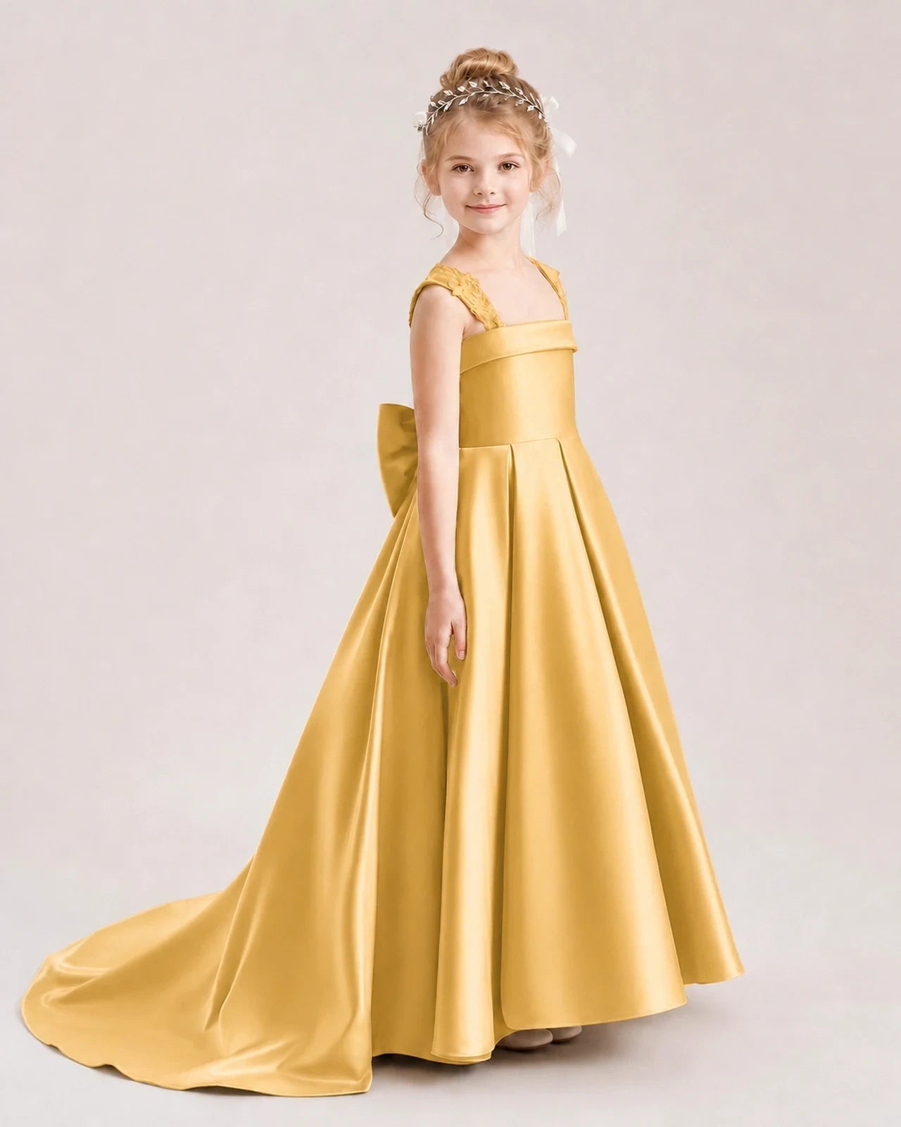 Dideyttawl Pleated Satin Flower Girl Dress with Lace Straps and Big Back Bow