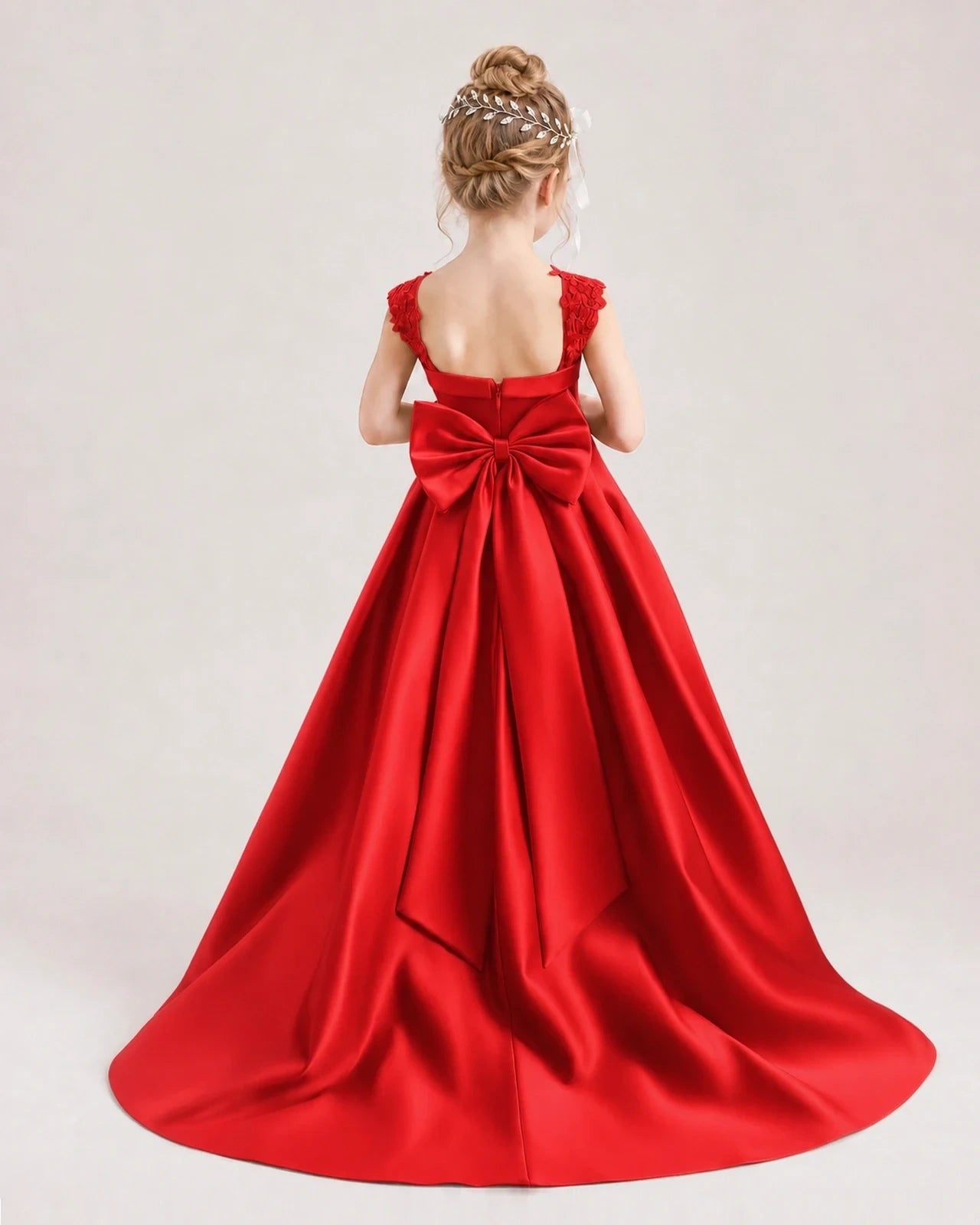 Dideyttawl Pleated Satin Flower Girl Dress with Lace Straps and Big Back Bow