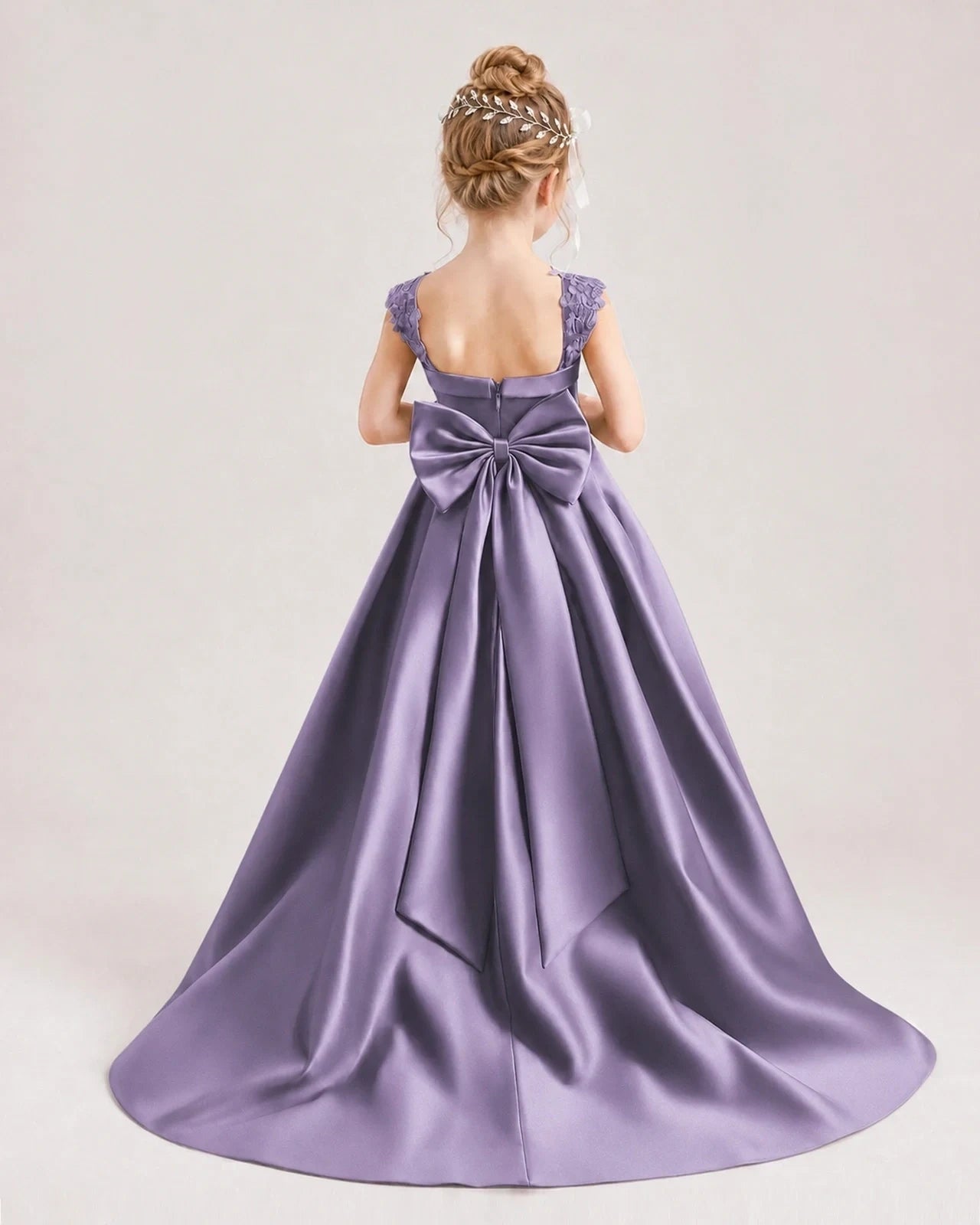 Dideyttawl Pleated Satin Flower Girl Dress with Lace Straps and Big Back Bow