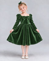 Emerald Green A-line Girls Formal Dresses Pose