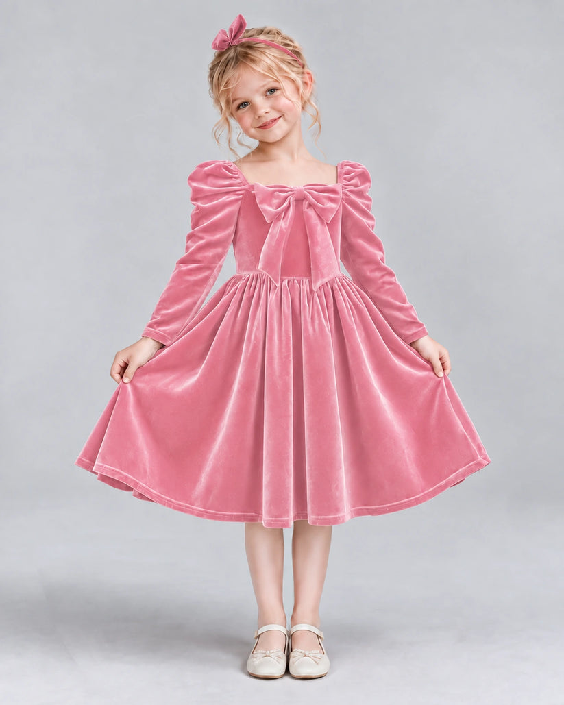 Pink A-line Girls Formal Dresses Pose
