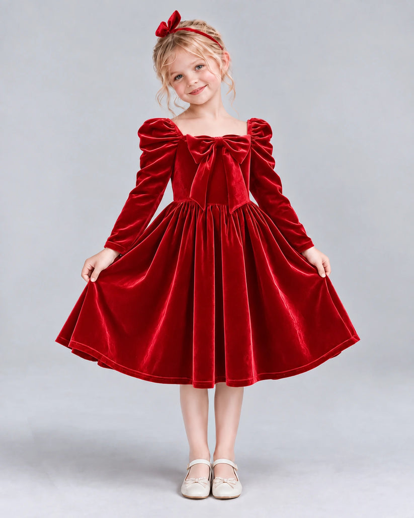 Red A-line Girls Formal Dresses Pose