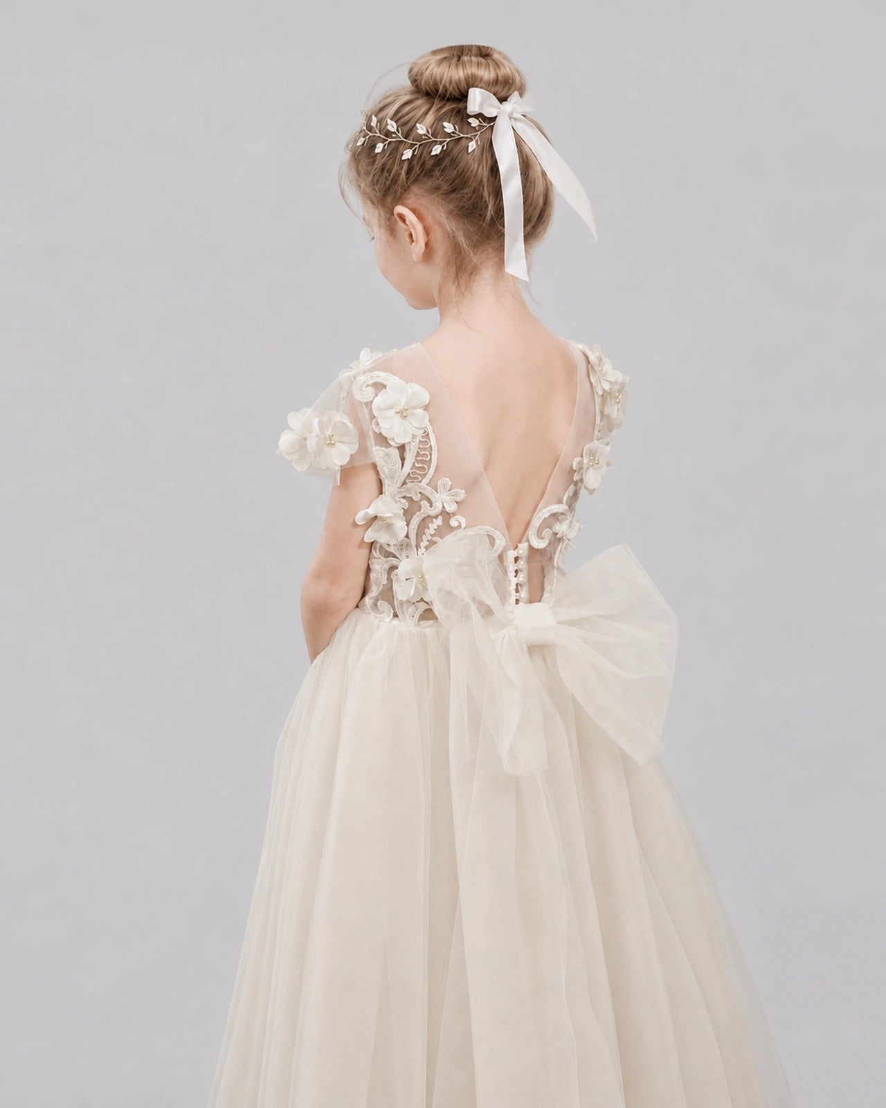 Champagne Flower Girl Dresses 3D Floral Lace Bow Back Tulle Floor-Length Gown Detail View