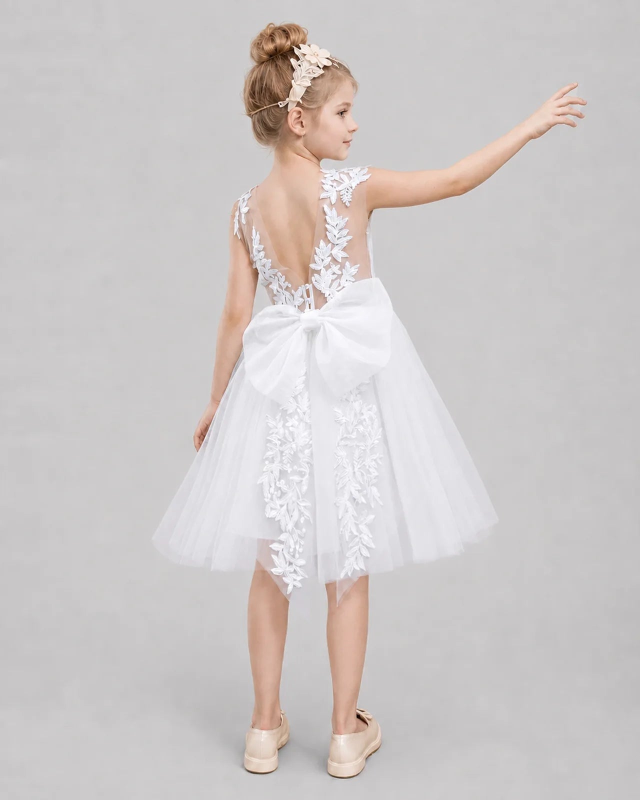 White Flower Girl Dresses Illusion Neck Bow Back Tulle Knee-Length Dress Back View