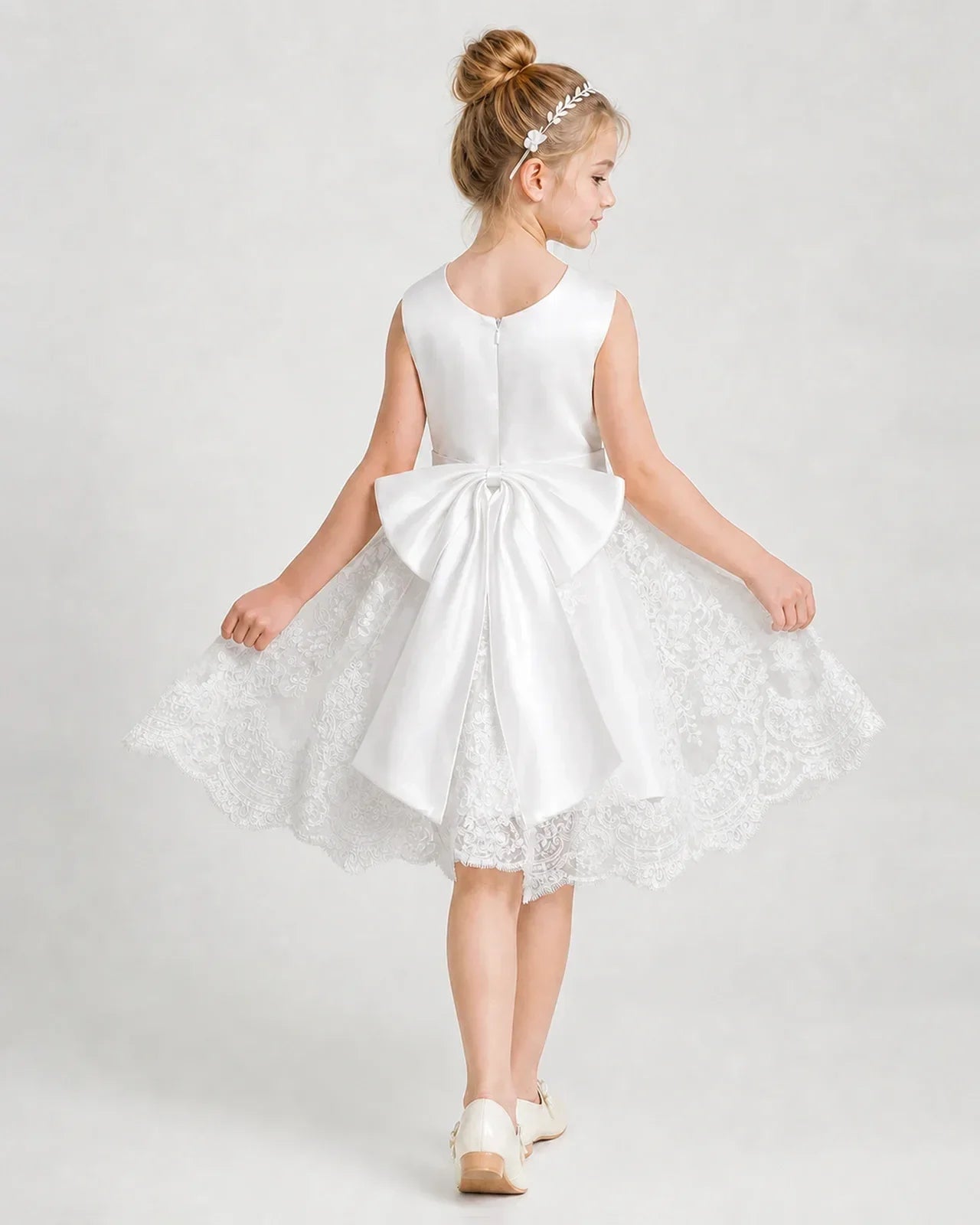 Dideyttawl Lace Satin Tulle Girl Formal Dress with Back Bow