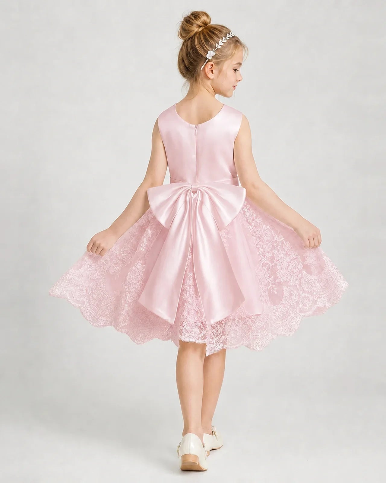 Dideyttawl Lace Satin Tulle Girl Formal Dress with Back Bow