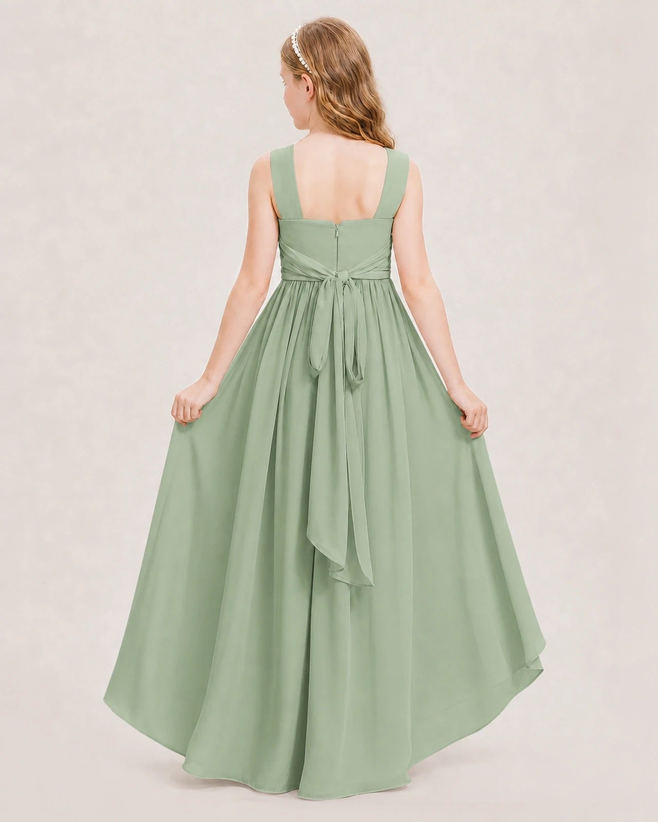 Dideyttawl V-Neck Ruched Chiffon Junior Bridesmaid Dress