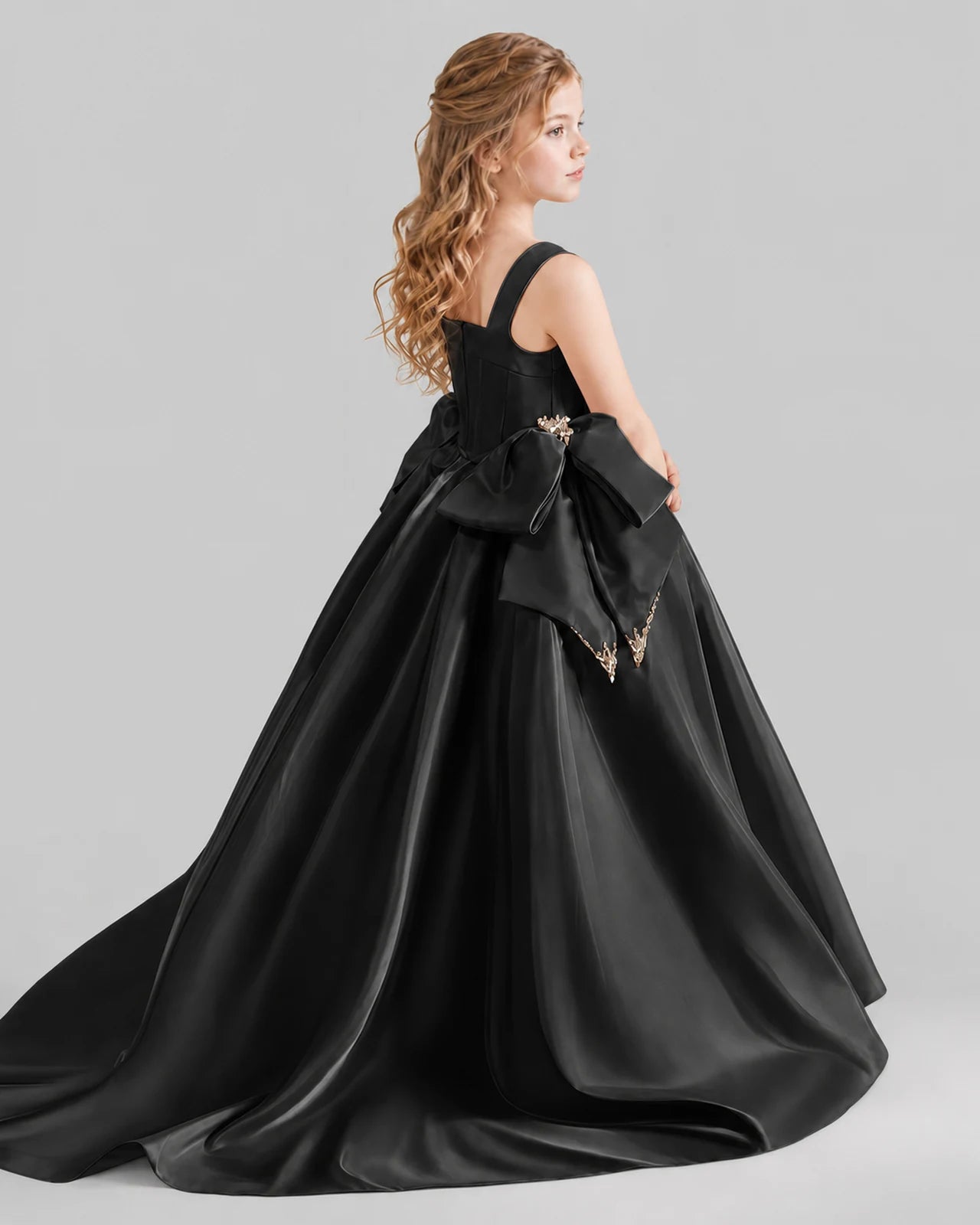 Black Ball Gown Girls Pageant Dresses Pose