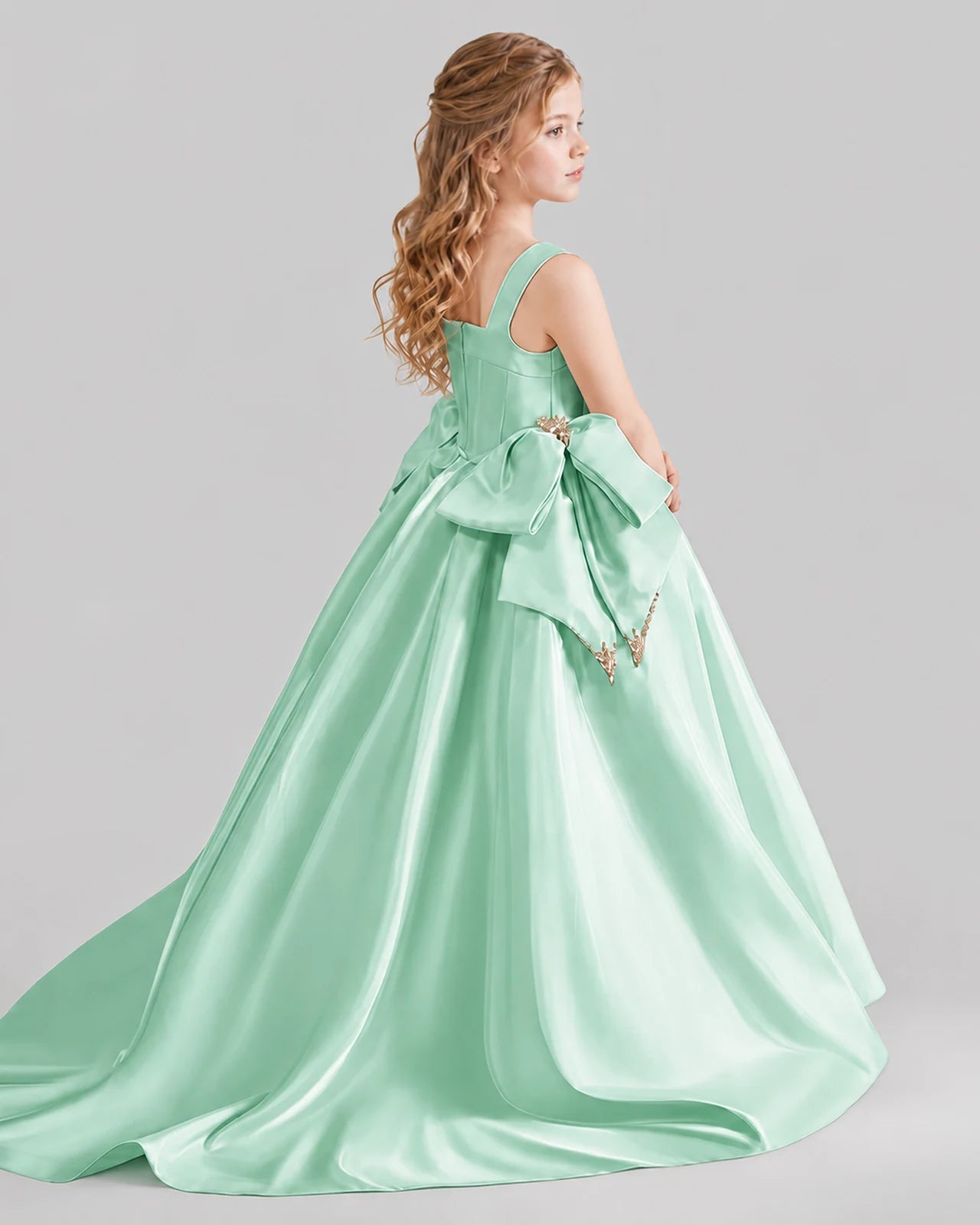 Mint Green Ball Gown Girls Pageant Dresses Pose