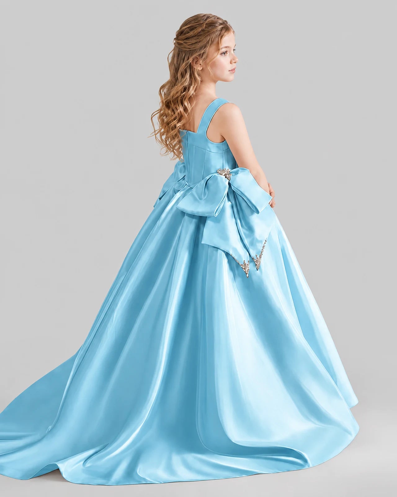 Sky Blue Ball Gown Girls Pageant Dresses Pose