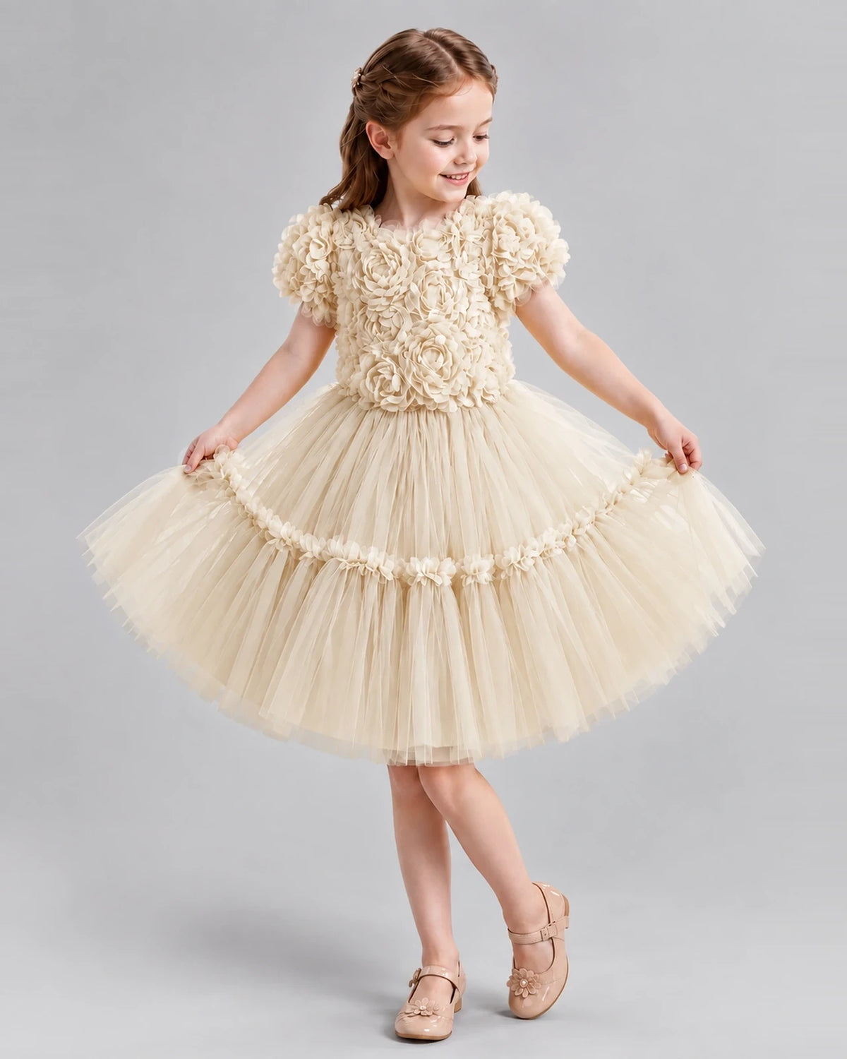Champagne A-line Flower Girl Dresses Pose