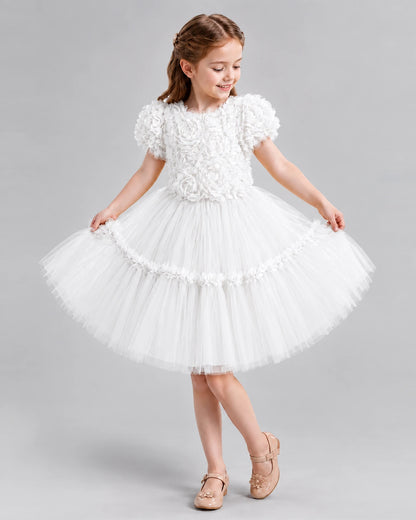 Ivory A-line Flower Girl Dresses Pose
