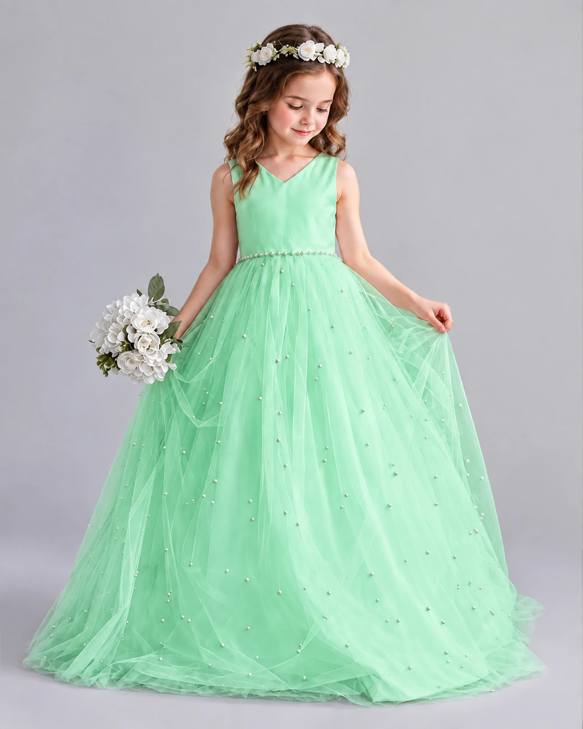 Mint Green Ball Gown Girls Formal Dresses Pose