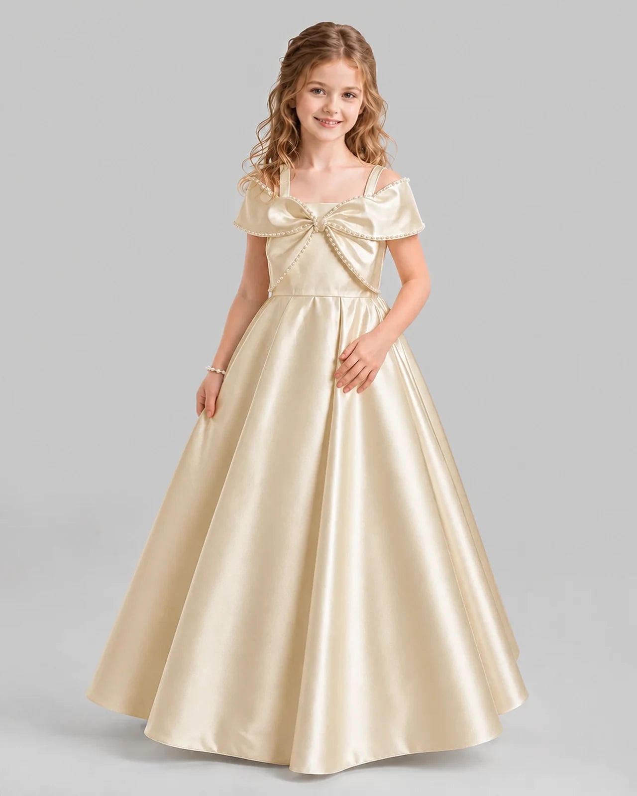 Champagne A-line Girls Formal Dresses Pose