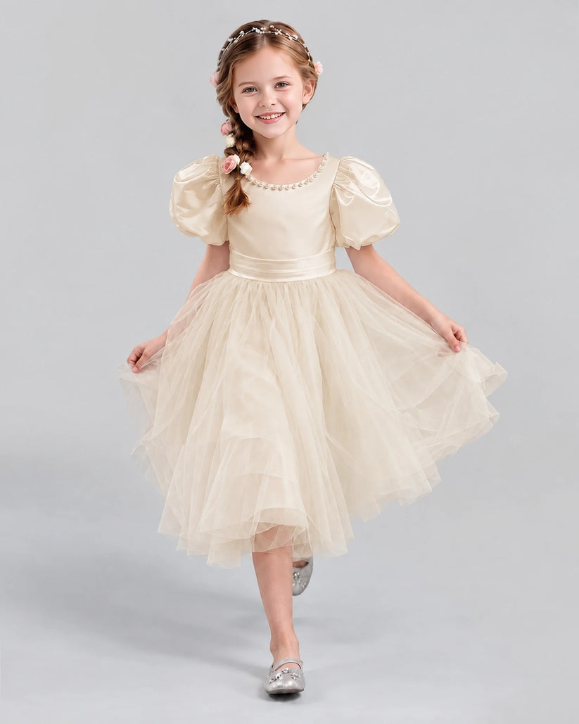 Champagne A-line Girls Formal Dresses Pose