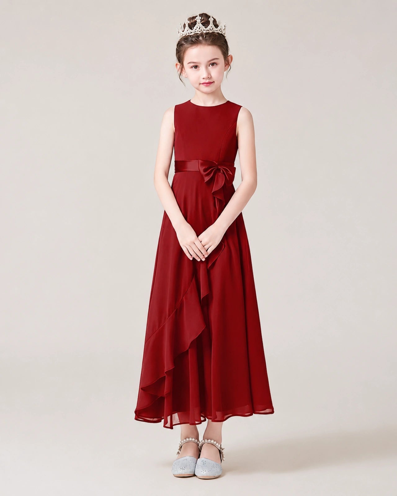 Dideyttawl Chiffon Junior Bridesmaid Dress with Sleeveless Ruffled Layers, Burgundy / 6