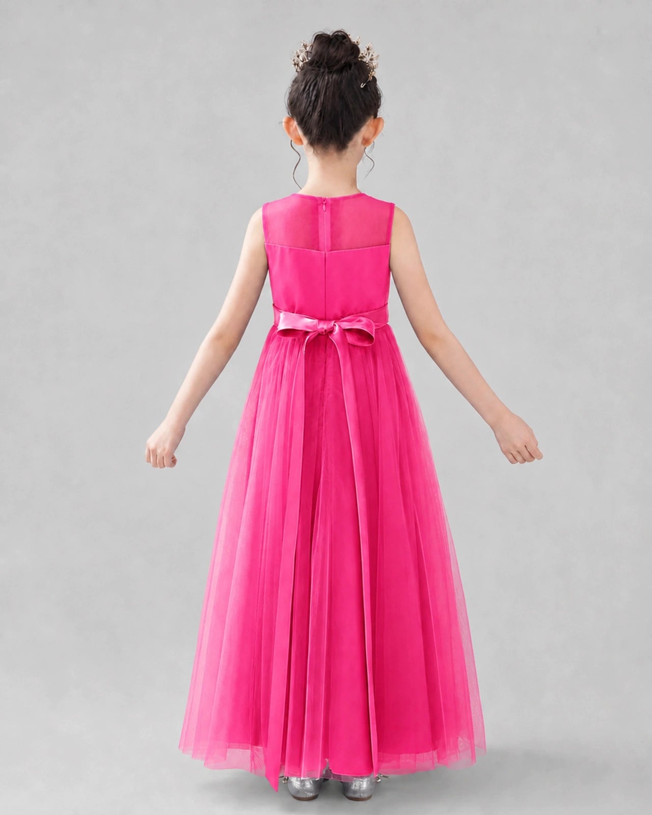 Dideyttawl Tulle Flower Girl Dress with Sleeveless Illusion Neck and Bow