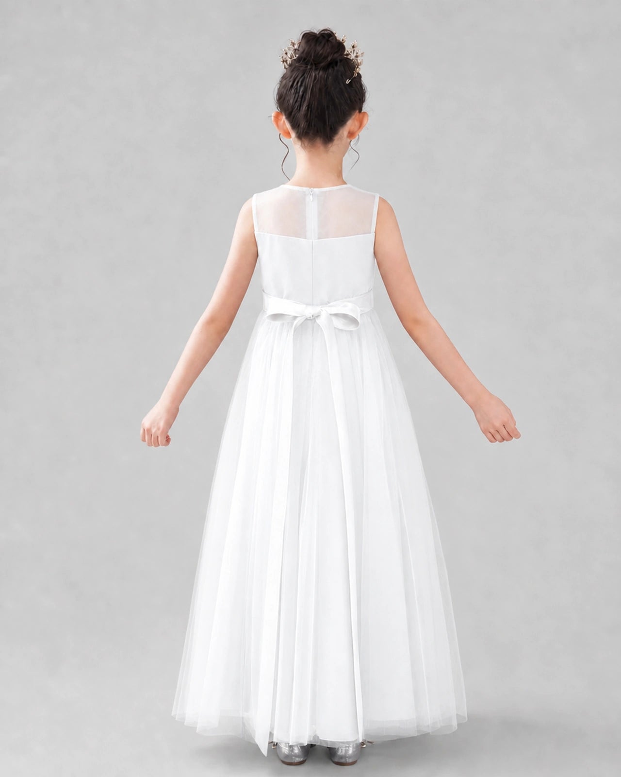 Dideyttawl Tulle Flower Girl Dress with Sleeveless Illusion Neck and Bow