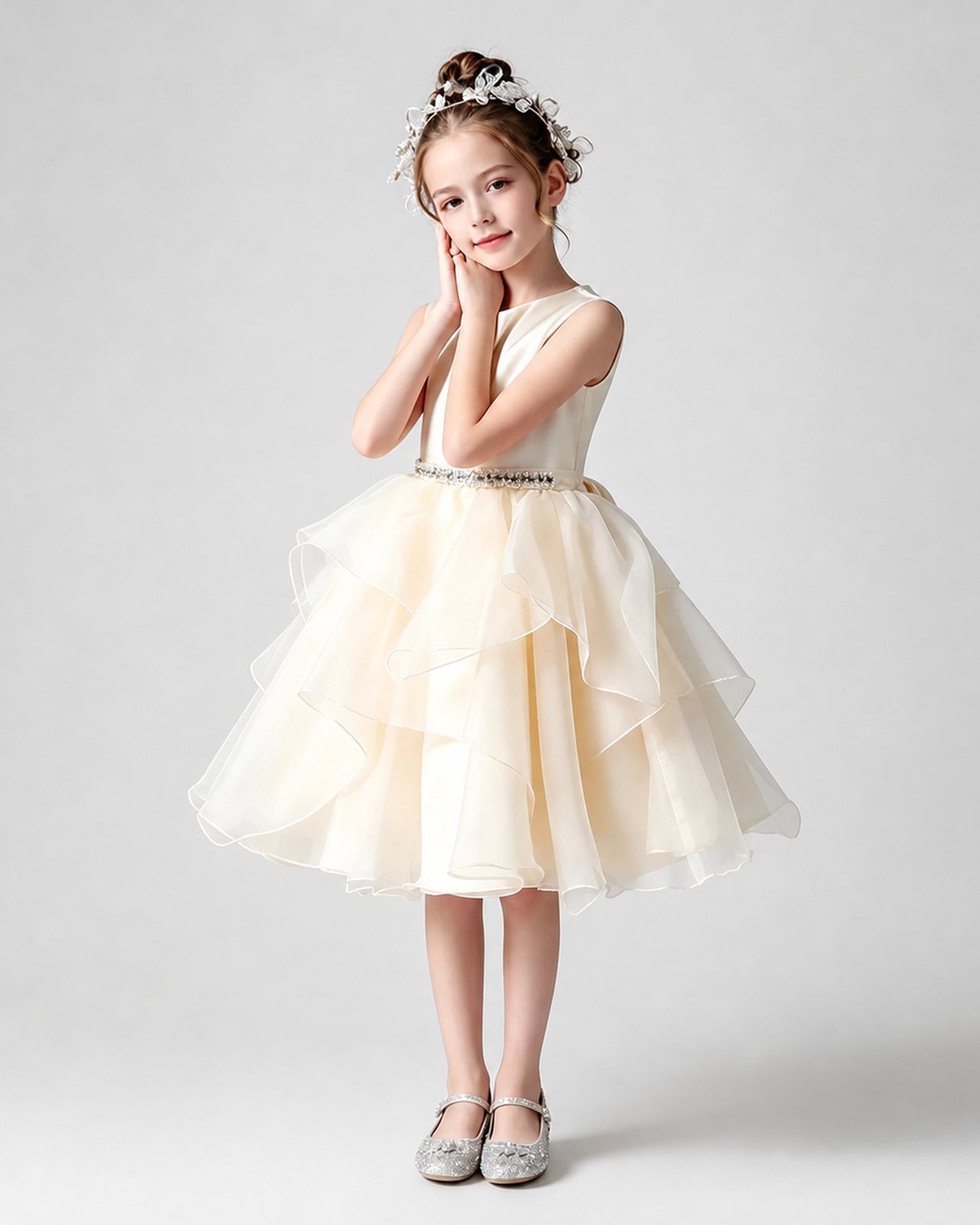 Dideyttawl Flower Girl Dress with Sleeveless Satin Bodice and Tiered Dress Imagen principal del producto