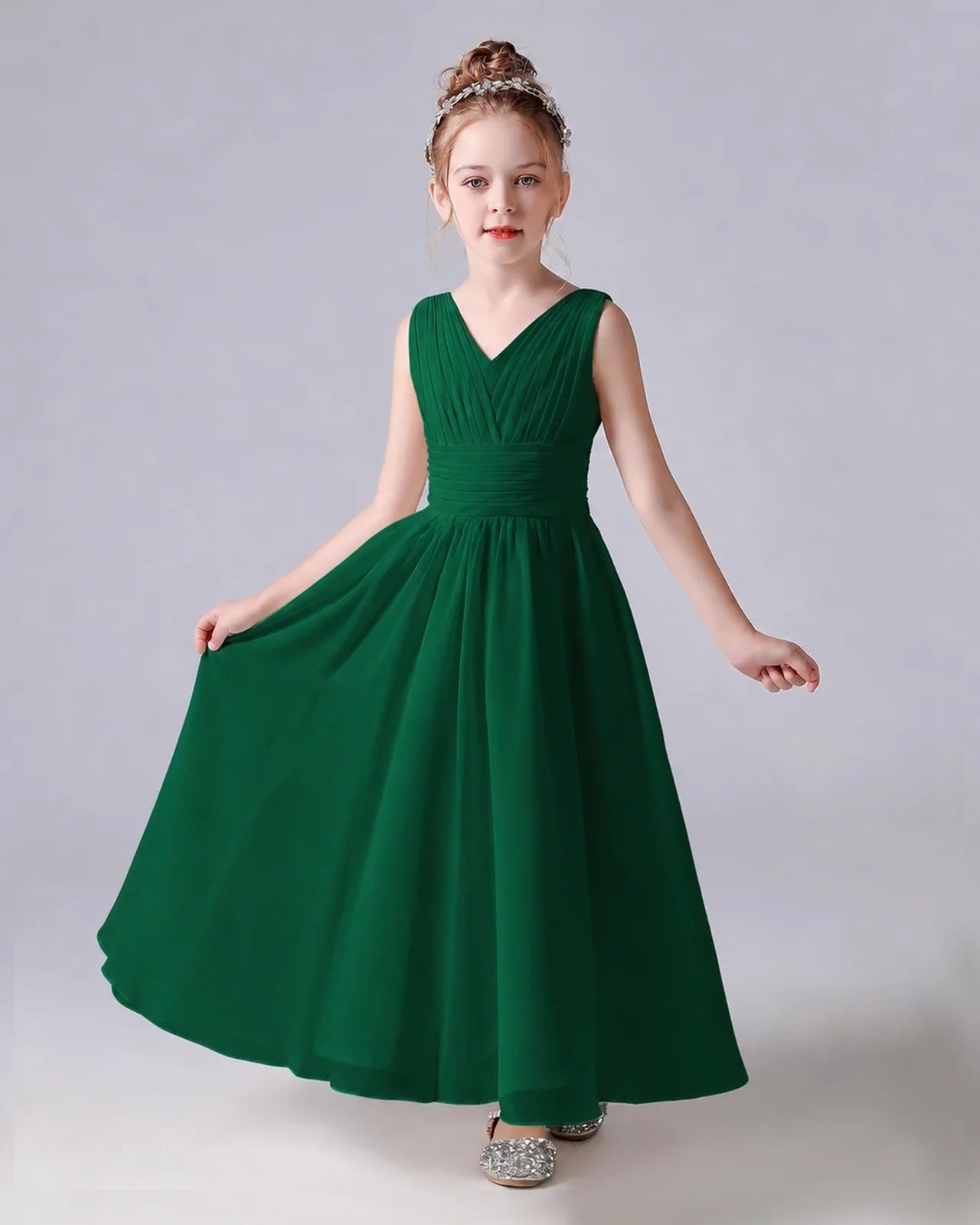 Dideyttawl Chiffon Junior Bridesmaid Dress with Sleeveless and Pleated Waist