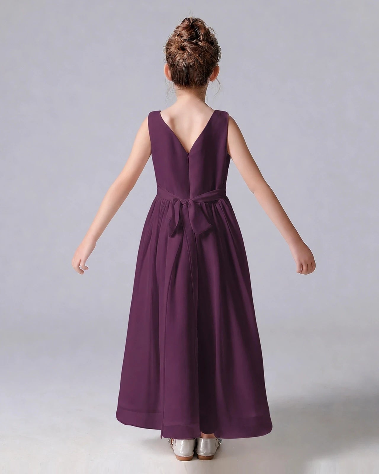 Dideyttawl Chiffon Junior Bridesmaid Dress with Sleeveless and Pleated Waist