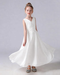 Dideyttawl Chiffon Junior Bridesmaid Dress with Sleeveless and Pleated Waist