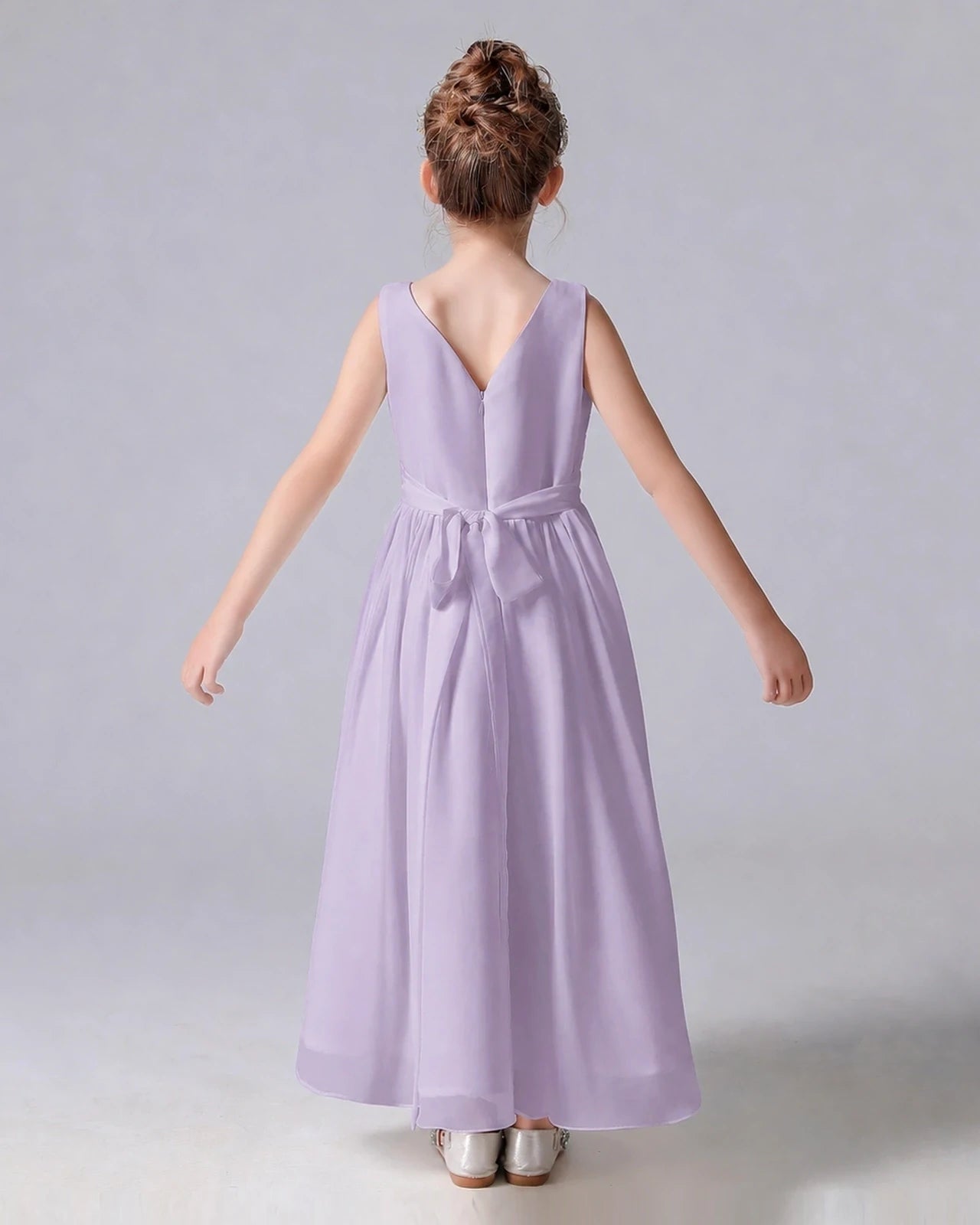 Dideyttawl Chiffon Junior Bridesmaid Dress with Sleeveless and Pleated Waist