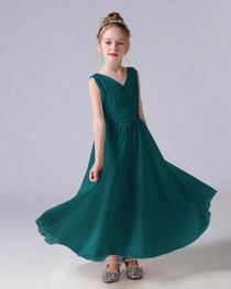 Dideyttawl Chiffon Junior Bridesmaid Dress with Sleeveless and Pleated Waist
