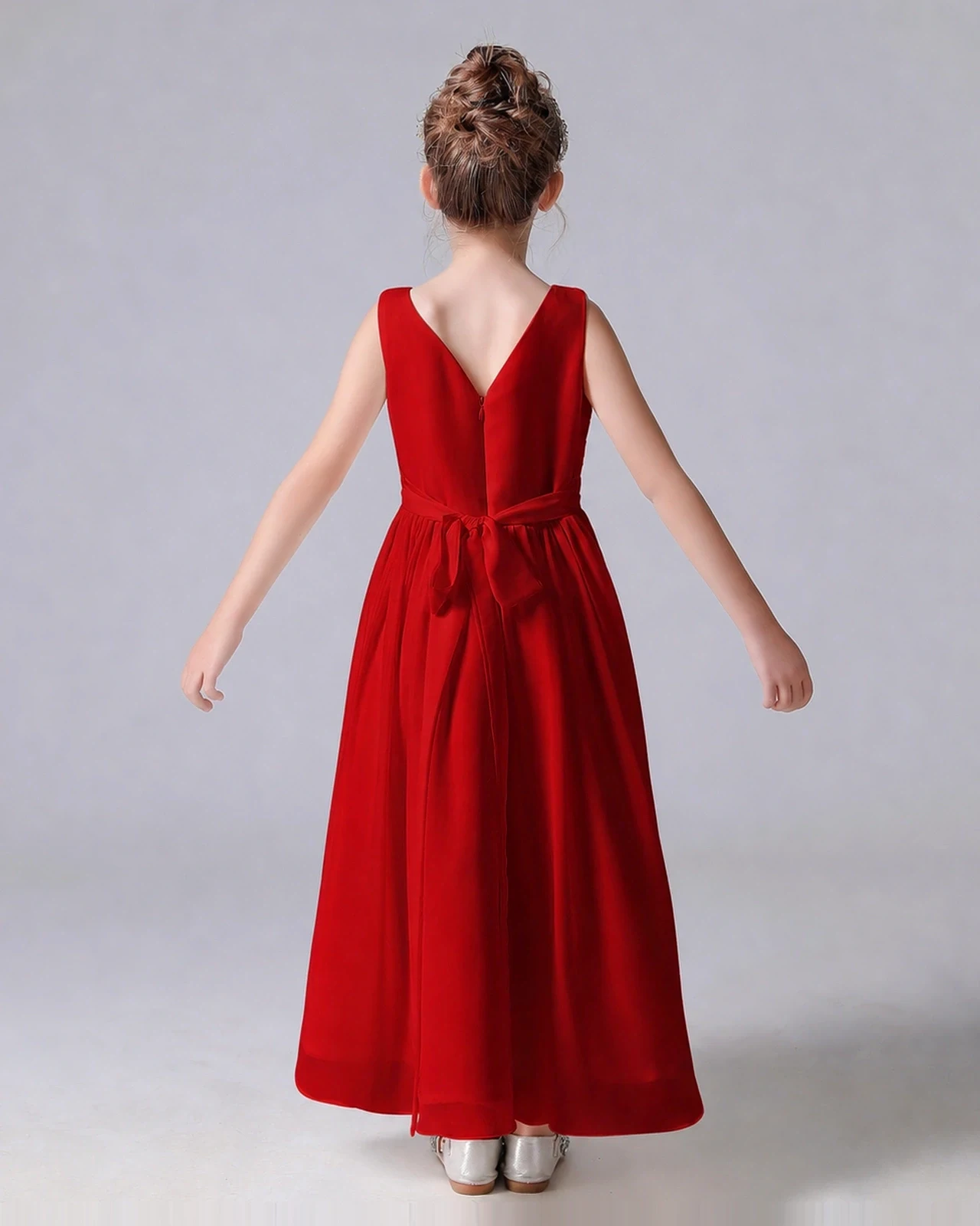 Dideyttawl Chiffon Junior Bridesmaid Dress with Sleeveless and Pleated Waist