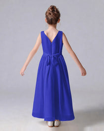 Dideyttawl Chiffon Junior Bridesmaid Dress with Sleeveless and Pleated Waist