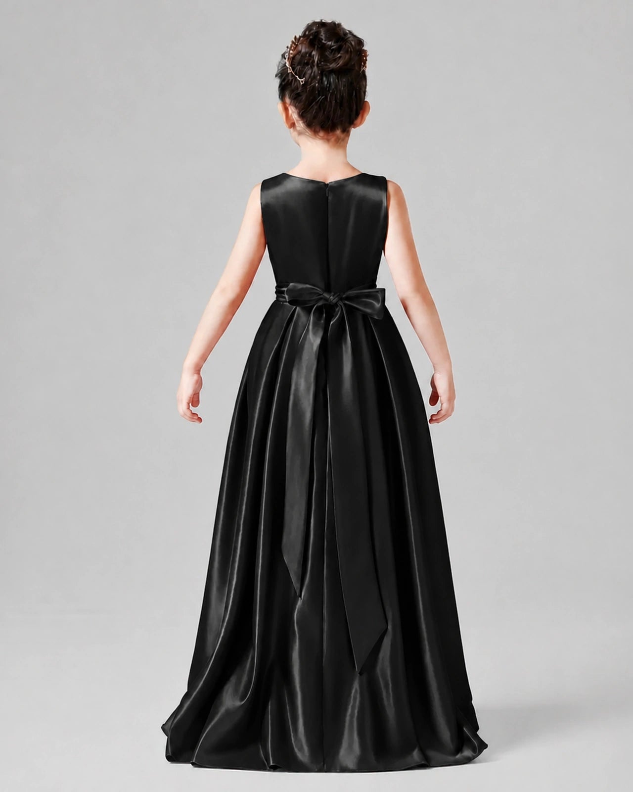 Dideyttawl Junior Bridesmaid Dress with Sleeveless Satin Bodice and High-Low Skirt