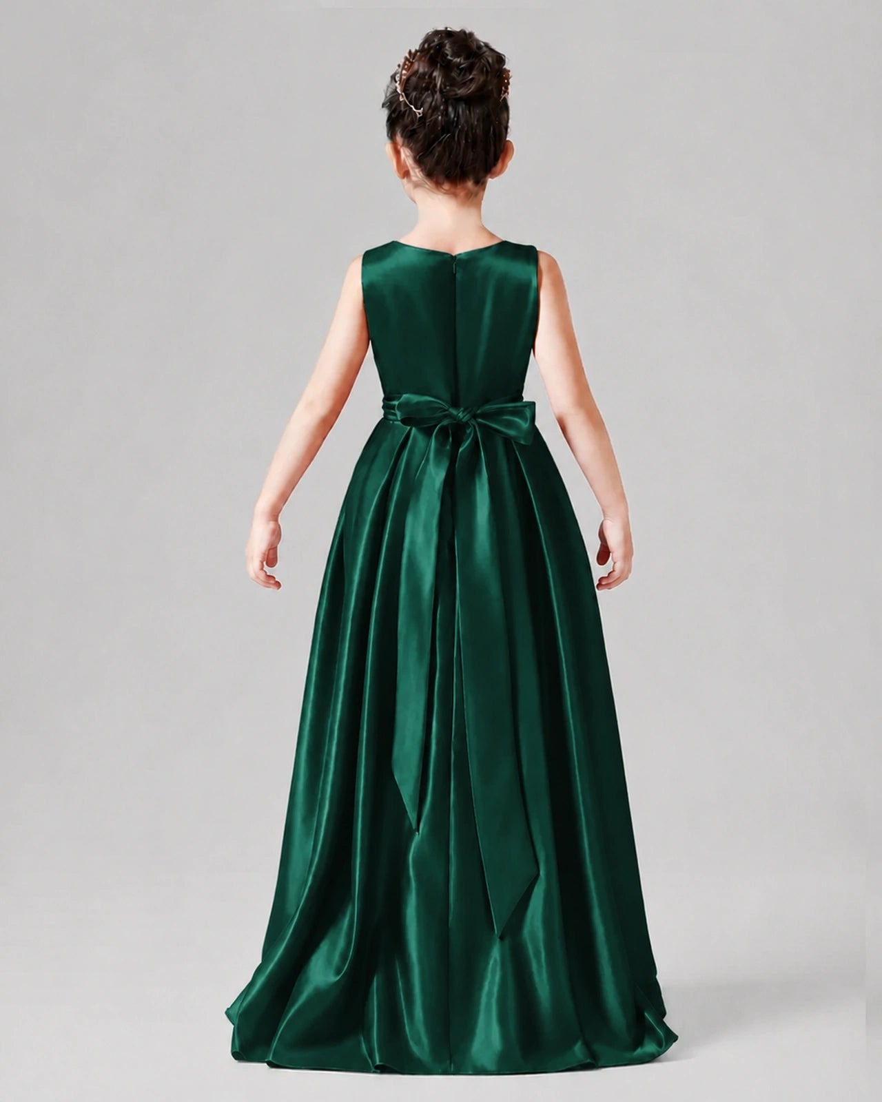 Dideyttawl Junior Bridesmaid Dress with Sleeveless Satin Bodice and High-Low Skirt