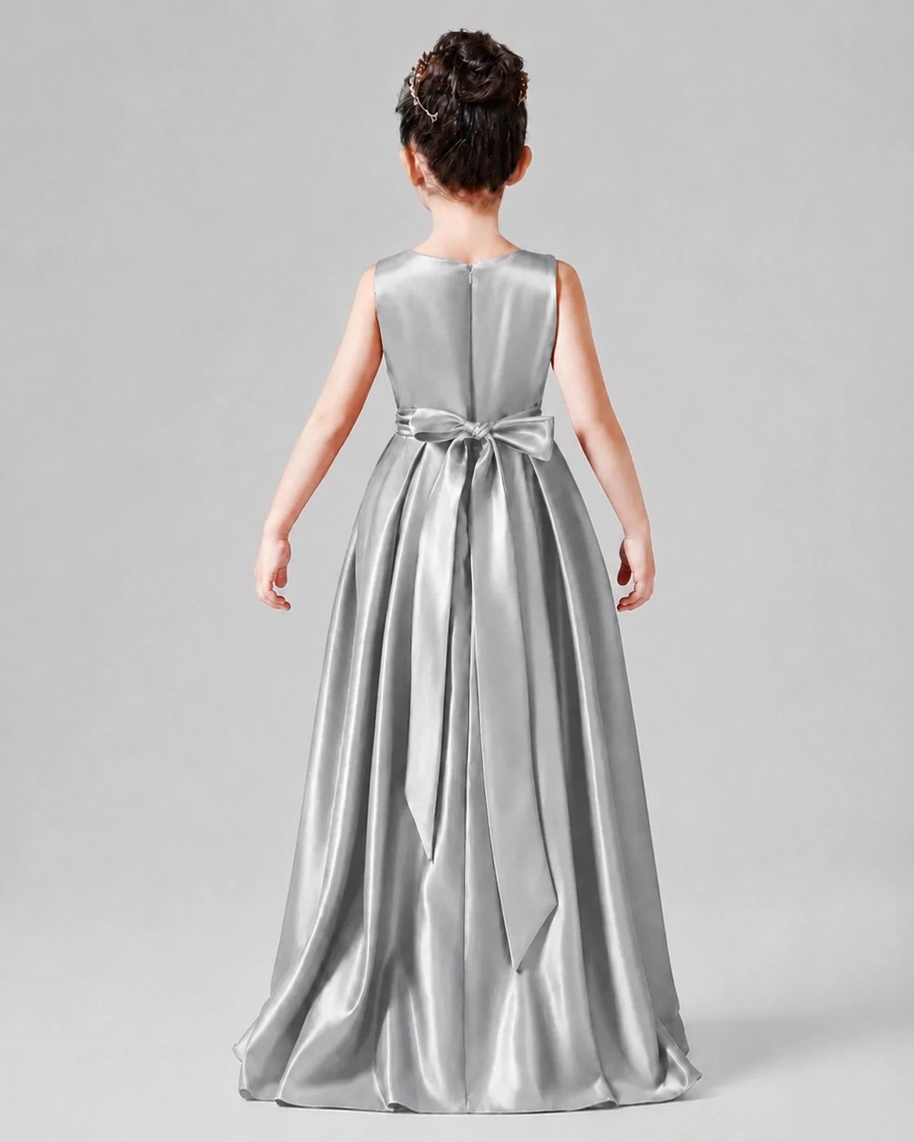 Dideyttawl Junior Bridesmaid Dress with Sleeveless Satin Bodice and High-Low Skirt