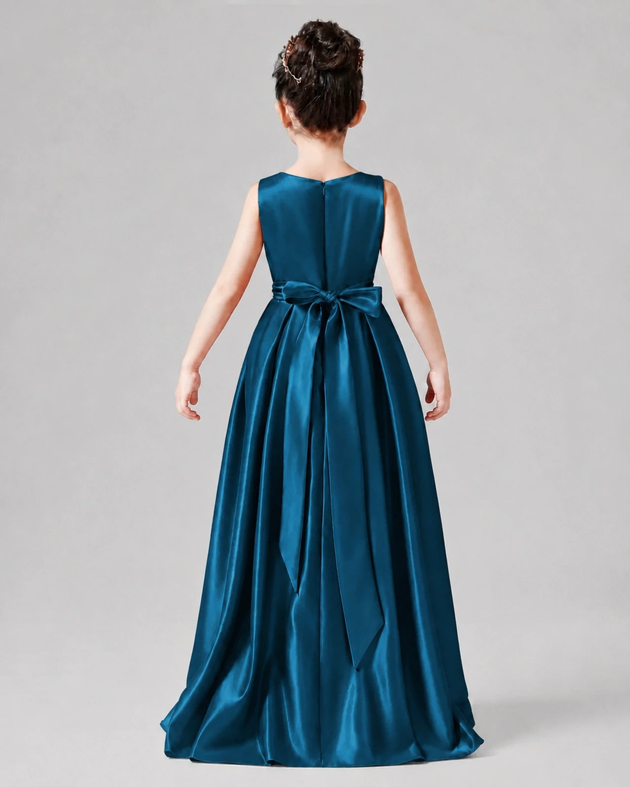 Dideyttawl Junior Bridesmaid Dress with Sleeveless Satin Bodice and High-Low Skirt